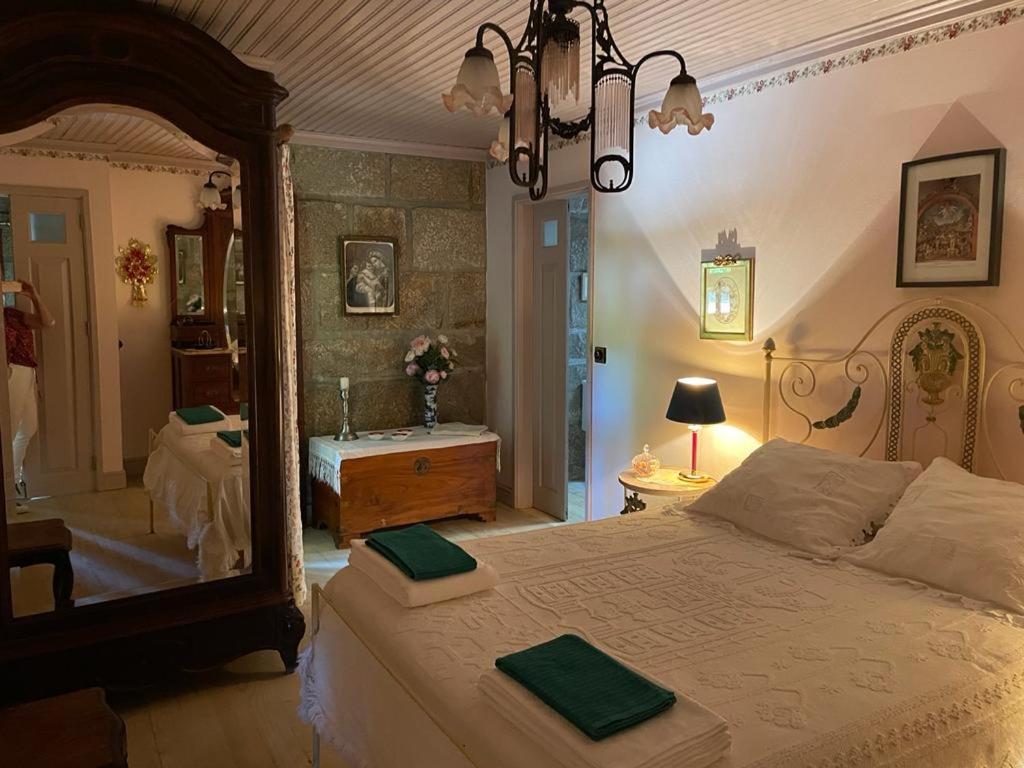 Casa Da Pedra - Turismo Rural Bragado Bilik gambar